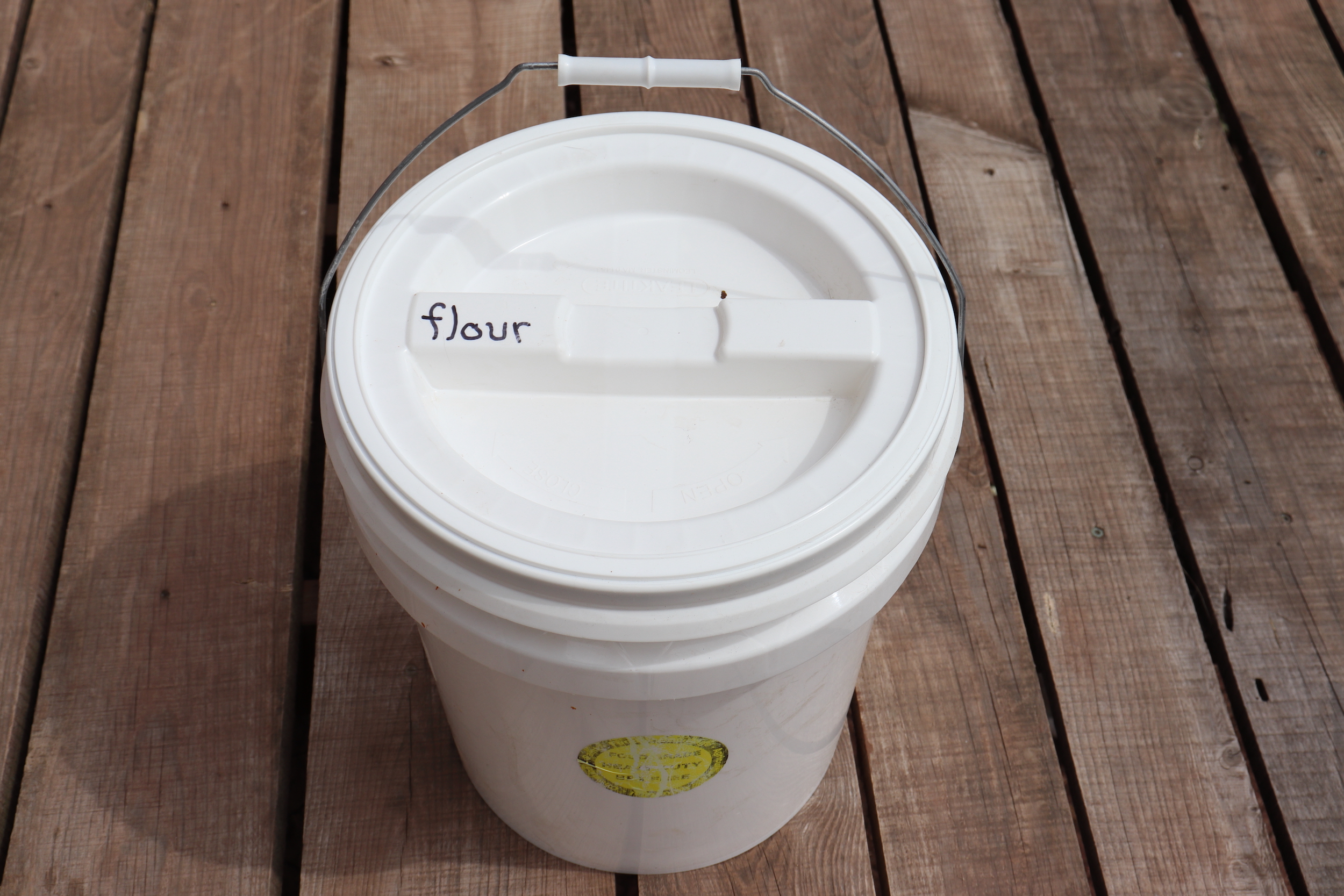5-gallon food safe bucket with gamma lid (buying food in bulk)